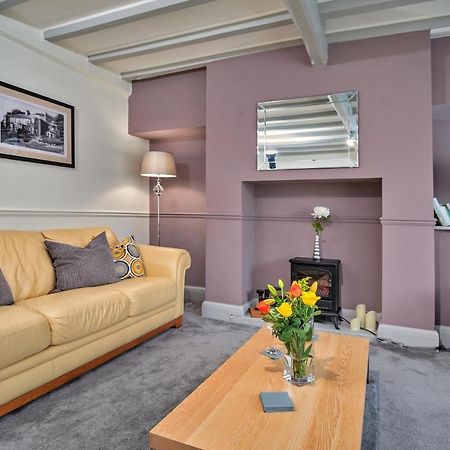 Finest Retreats - Cloggers Cottage Darley Exterior foto