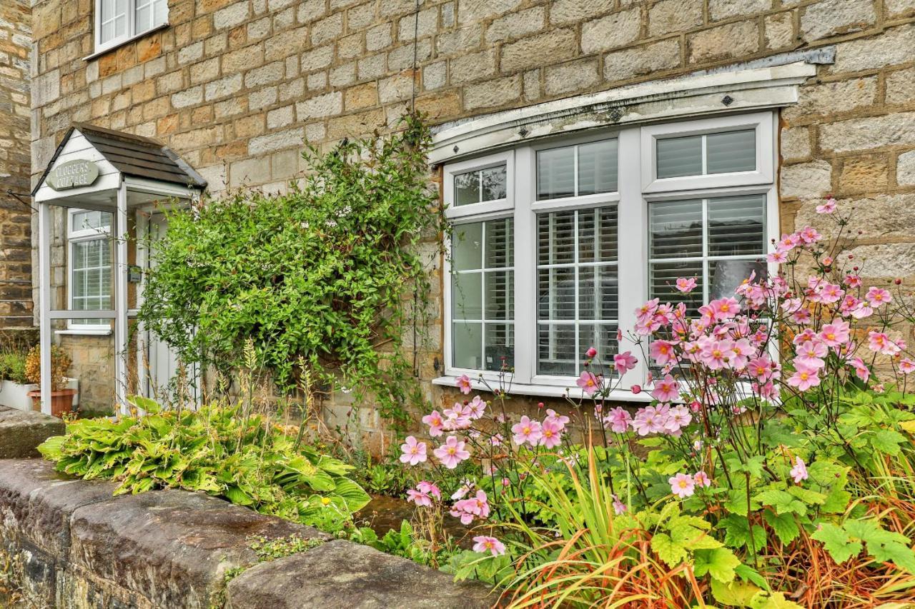 Finest Retreats - Cloggers Cottage Darley Exterior foto