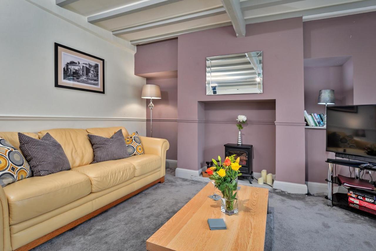 Finest Retreats - Cloggers Cottage Darley Exterior foto