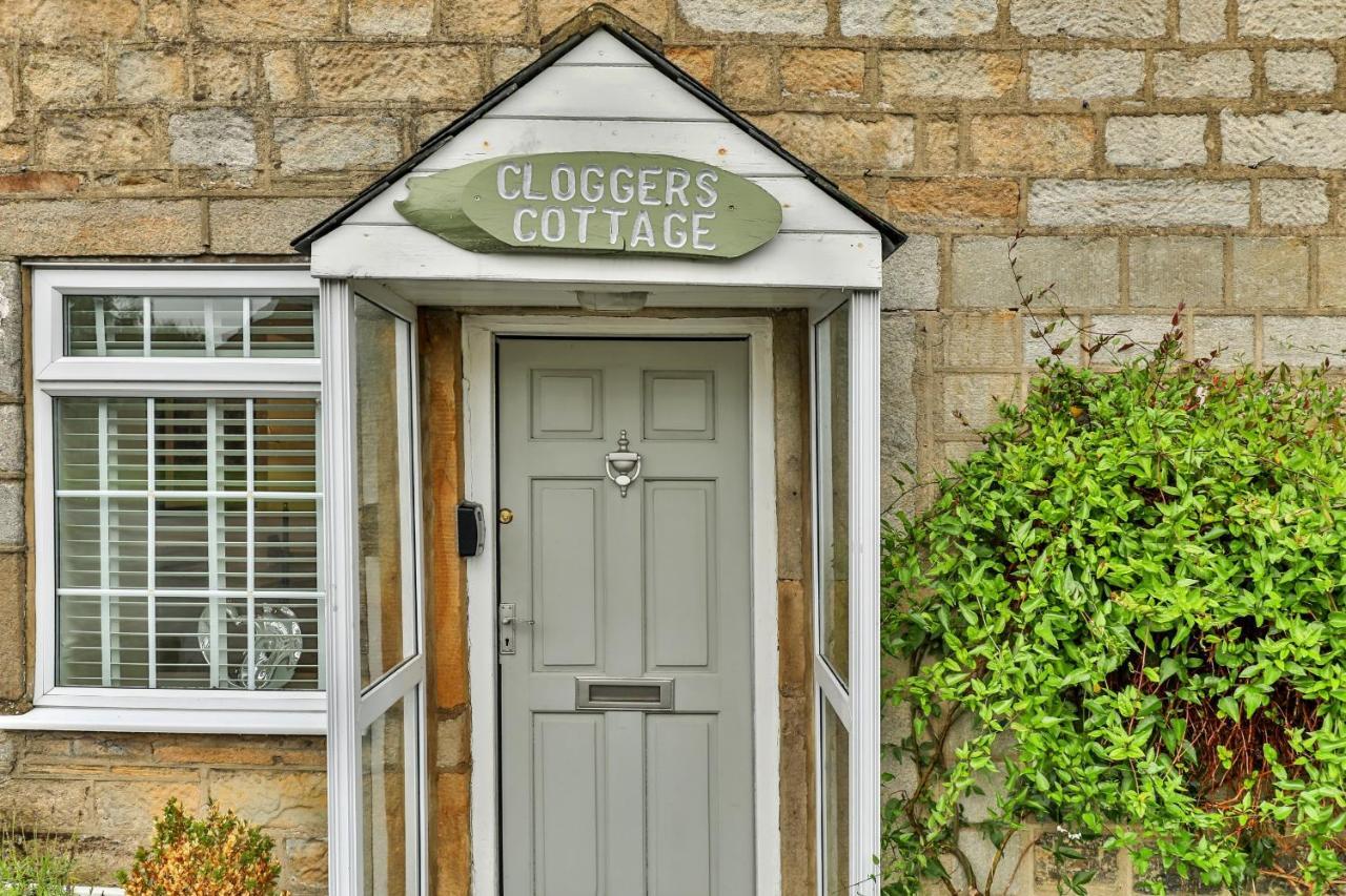 Finest Retreats - Cloggers Cottage Darley Exterior foto